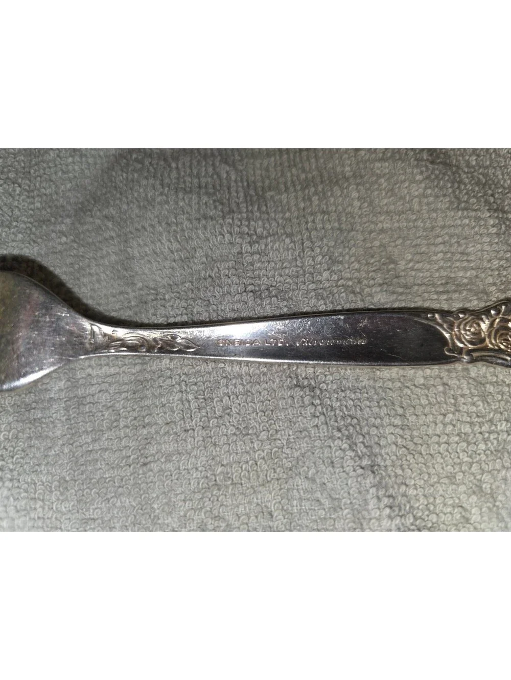 Vintage 1953 Oneida Ballad Country Lane Silverplate Dinner Fork 7.5